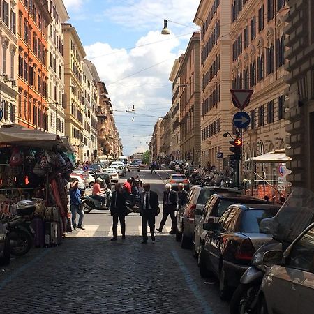 Casa Vacanza Colosseo Roma Ngoại thất bức ảnh