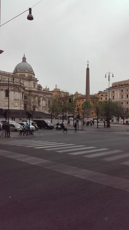 Casa Vacanza Colosseo Roma Ngoại thất bức ảnh