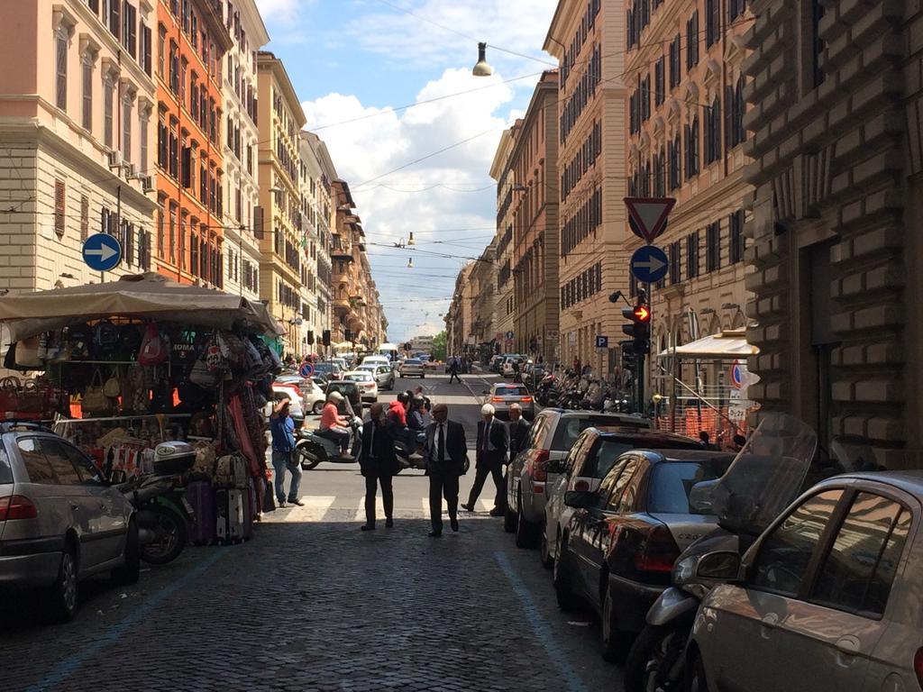 Casa Vacanza Colosseo Roma Ngoại thất bức ảnh